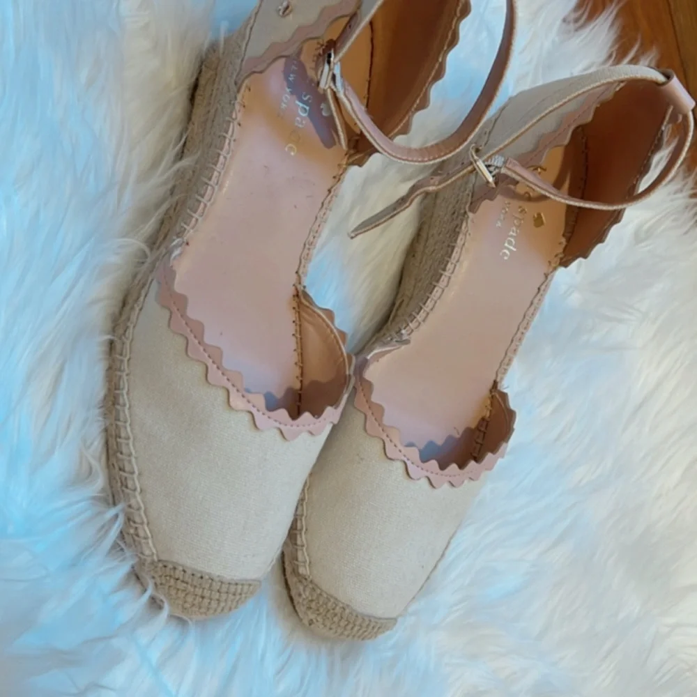 Kate Spade Espadrille Wedge Sandals NWT Cream Canvas Pink Scalloped Ankle Strap